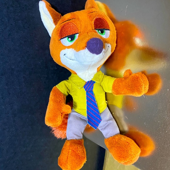 DISNEY ZOOTOPIA NWOT NICK WILDE FOX TOMY BEAN BAG PLUSH 2016 9” - Picture 10 of 12